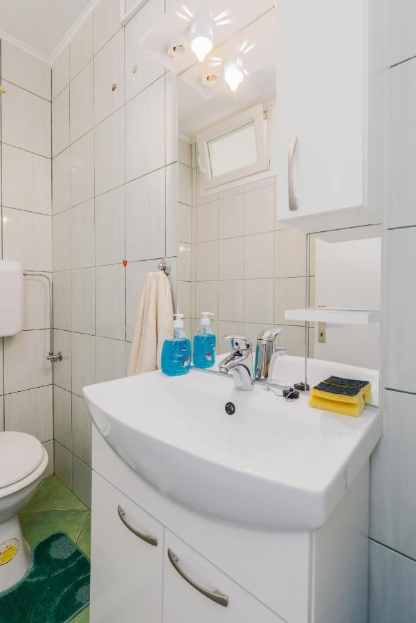 Apartment Zalac Слуни Екстериор снимка