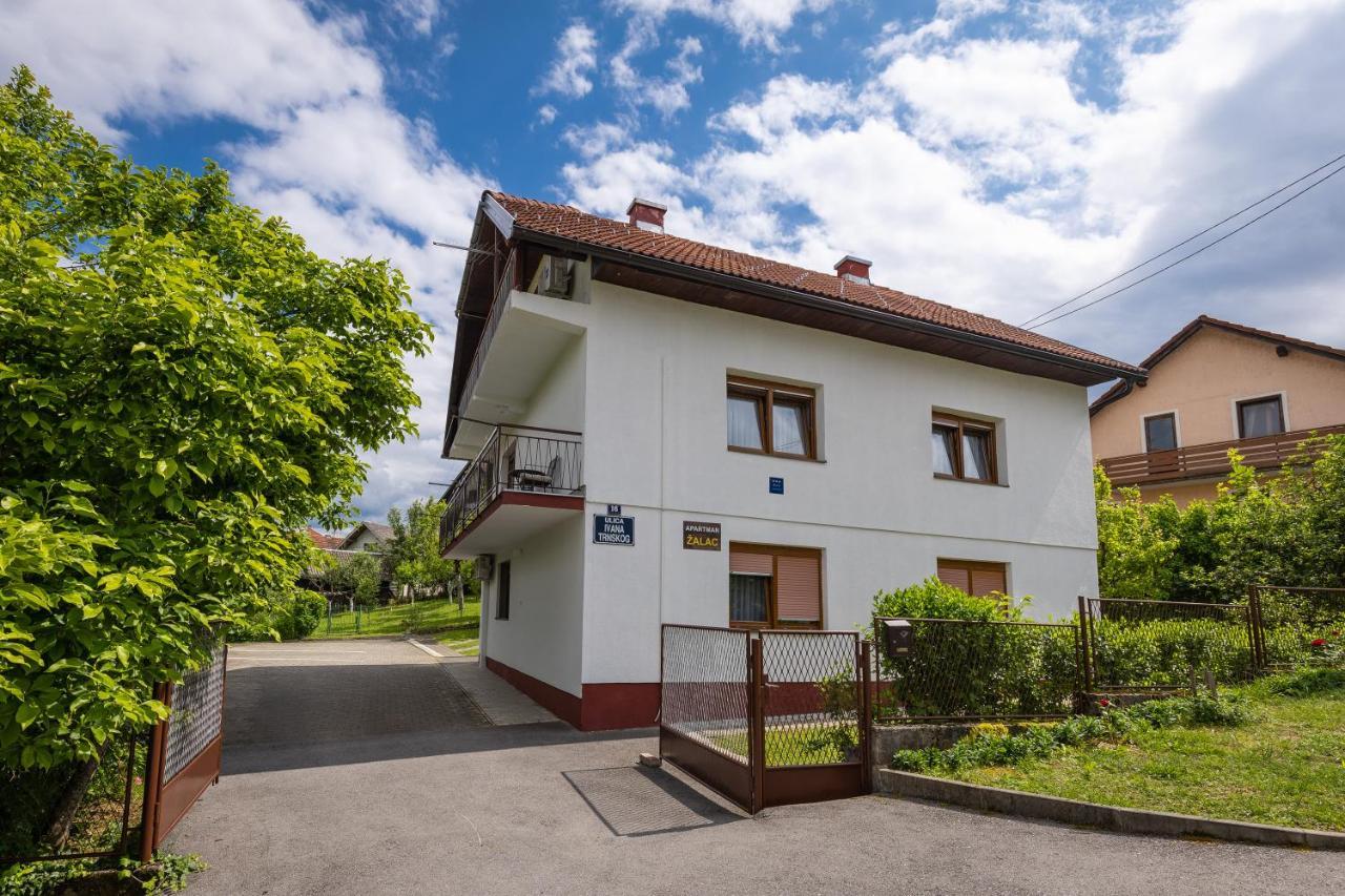 Apartment Zalac Слуни Екстериор снимка