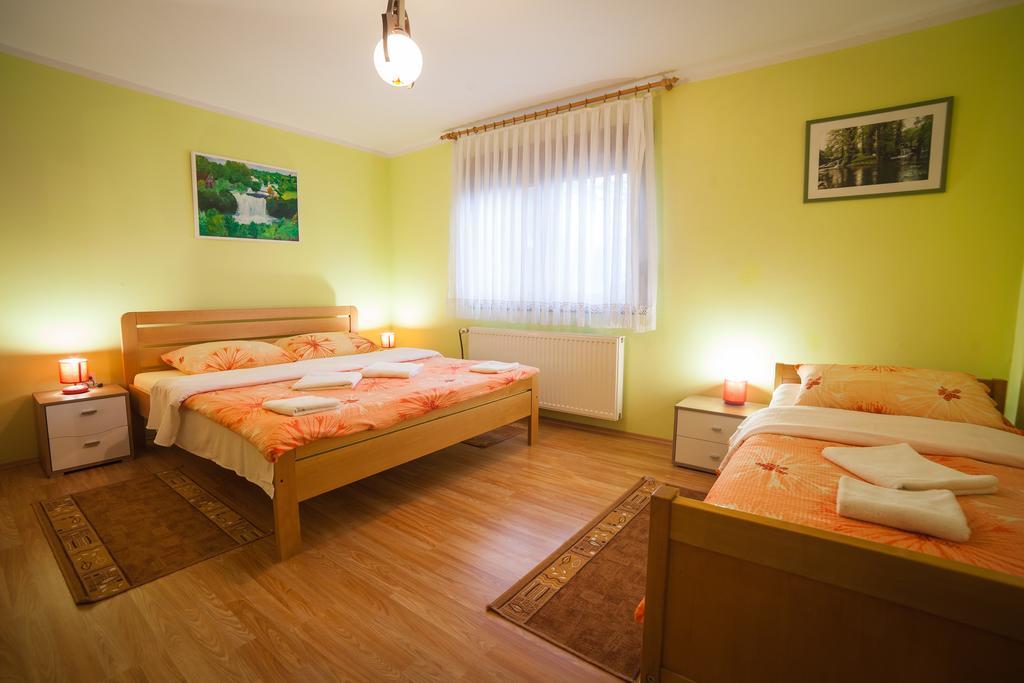 Apartment Zalac Слуни Екстериор снимка