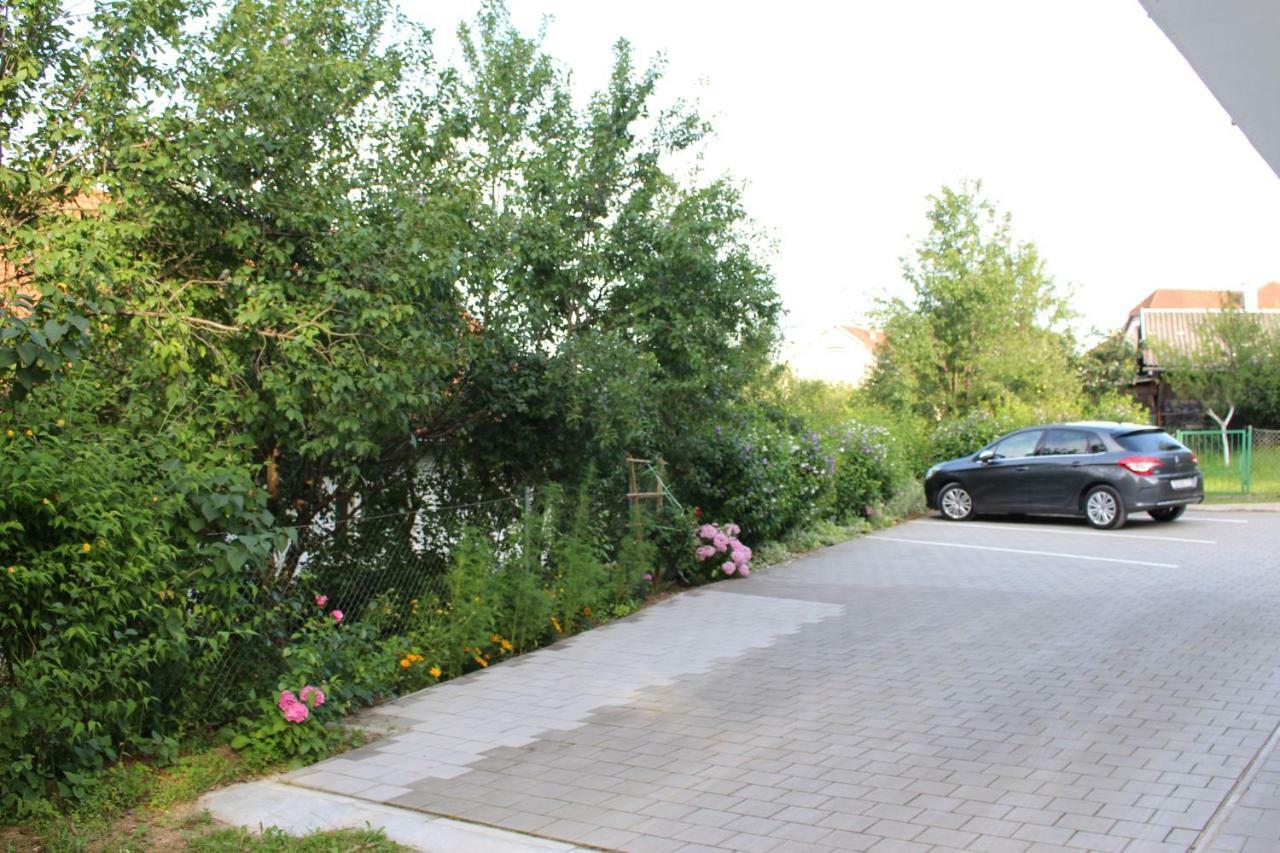 Apartment Zalac Слуни Екстериор снимка